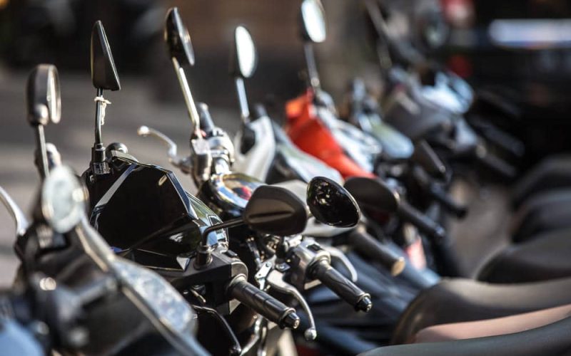 Te contamos las diferencias entre ciclomotor y moto y qué incluye el seguro de ciclomotor